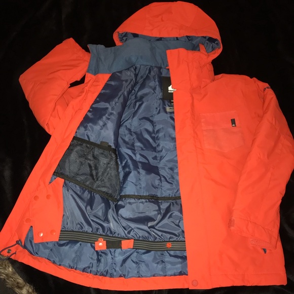 Quicksilver Snow Jacket - Picture 3 of 3